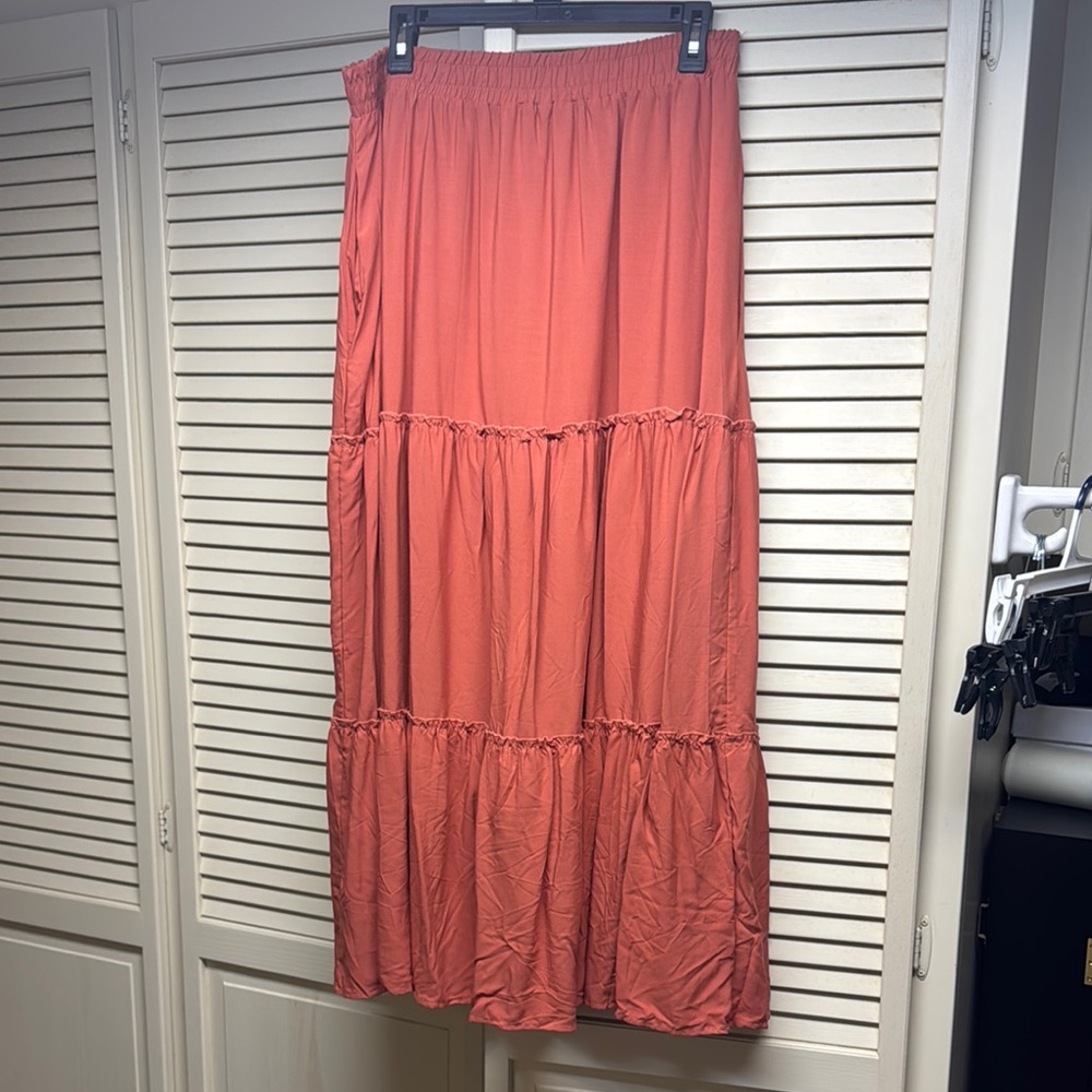 Elegant Coral Tiered Skirt